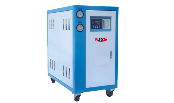 水冷(lěng)式冷(lěng)水機